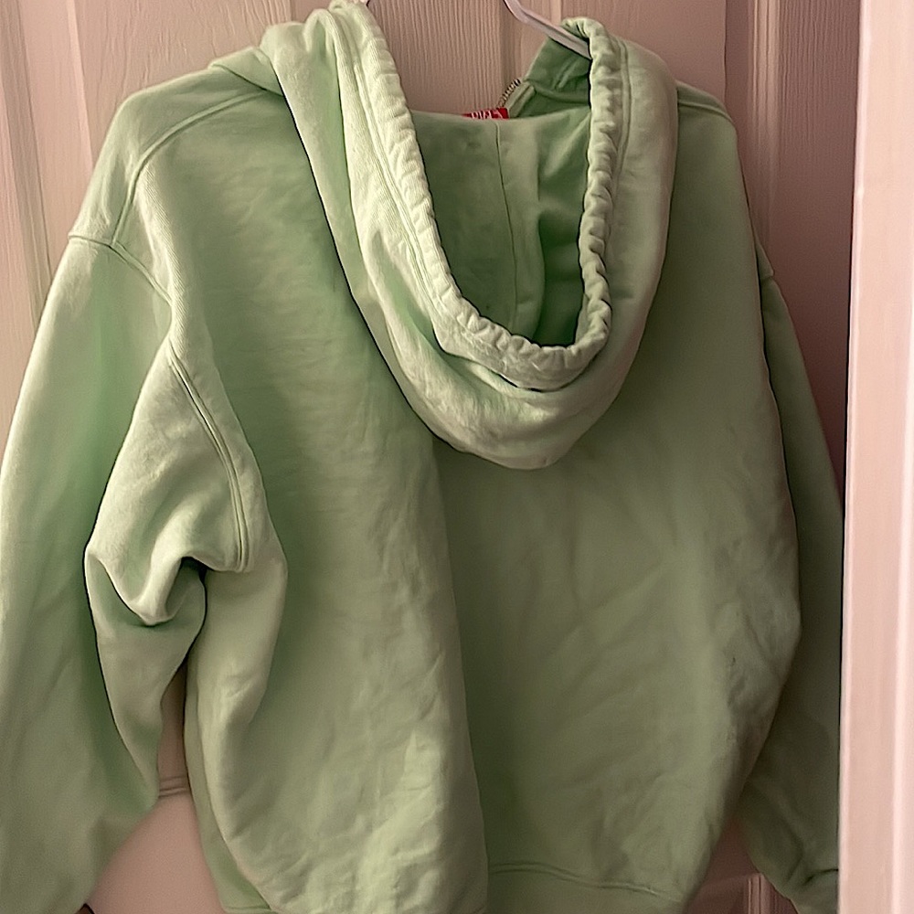 Neon Green Aritzia EXTRA Fleece Crop Zip Up💚 Size Small - Picture 3 of 3